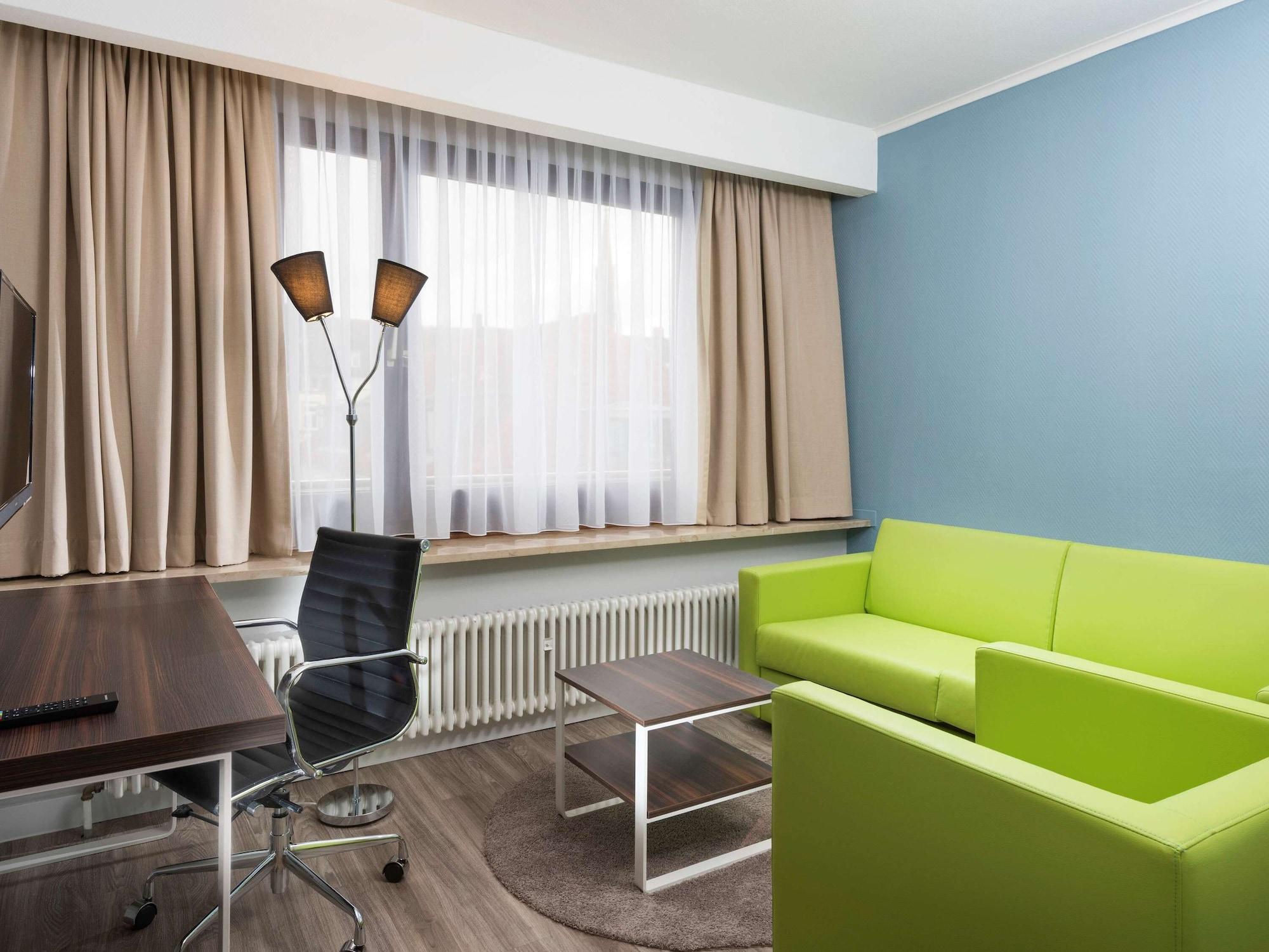 Ibis Styles Offenburg City Экстерьер фото