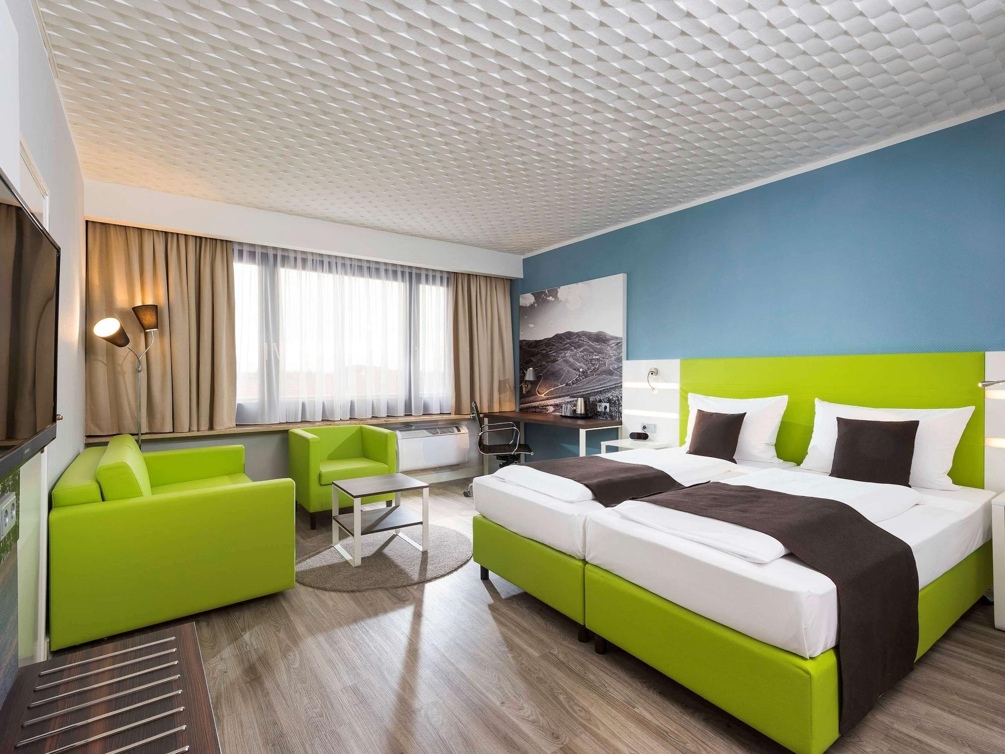 Ibis Styles Offenburg City Экстерьер фото
